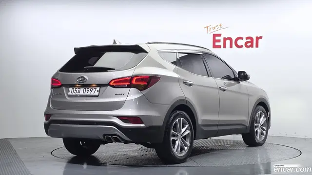 Main__Slider__Photo:Santafe Hyundai 2015.11-1