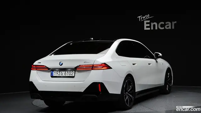 Main__Slider__Photo:5-Series BMW 2024.0-1