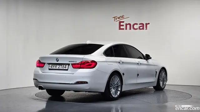Main__Slider__Photo:4-Series BMW 2018.0-1
