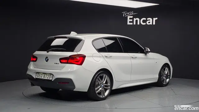 Main__Slider__Photo:1-Series BMW 2018.6-1