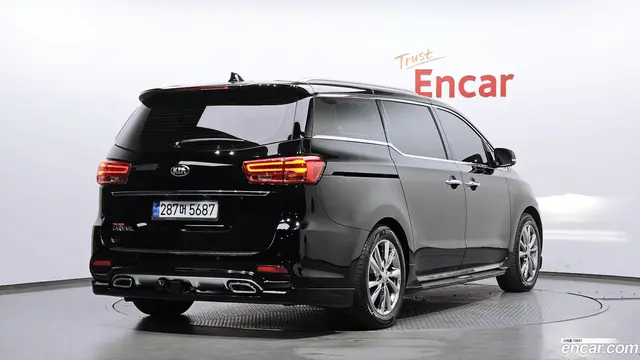 Main__Slider__Photo:Canival Kia 2018.8-1
