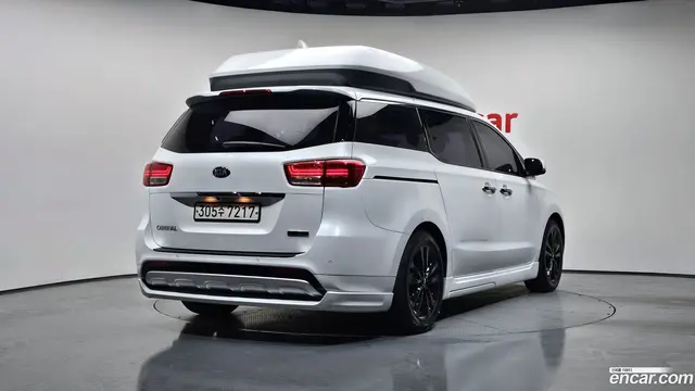 Main__Slider__Photo:Canival Kia 2018.2-1