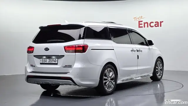Main__Slider__Photo:Canival Kia 2015.3-1