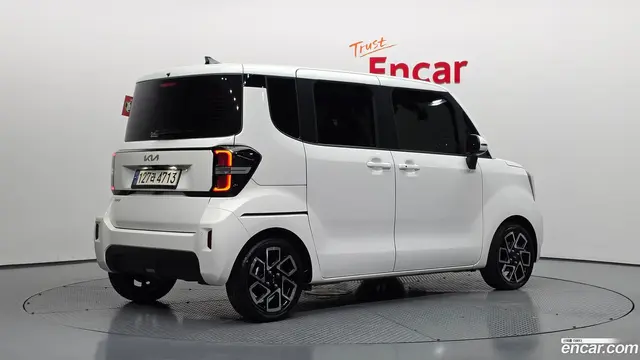 Main__Slider__Photo:RAY Kia 2024.6-1