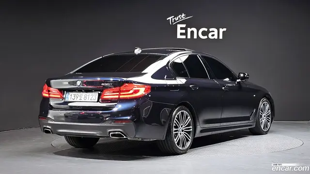 Main__Slider__Photo:5-Series BMW 2019.11-1