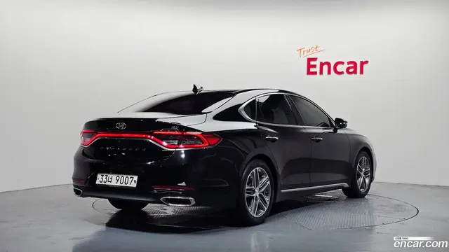 Main__Slider__Photo:Grandeur Hyundai 2017.4-1