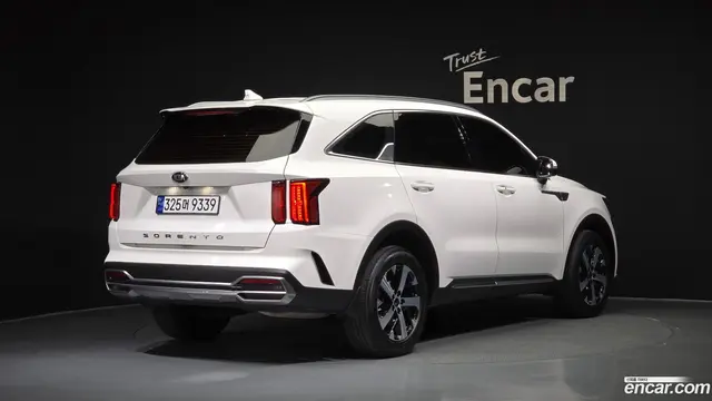 Main__Slider__Photo:Sorento Kia 2021.5-1