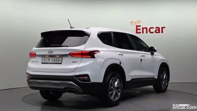 Main__Slider__Photo:Santafe Hyundai 2019.2-1