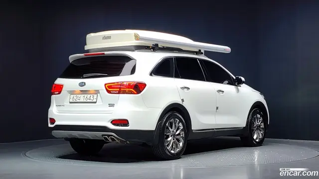 Main__Slider__Photo:Sorento Kia 2017.7-1