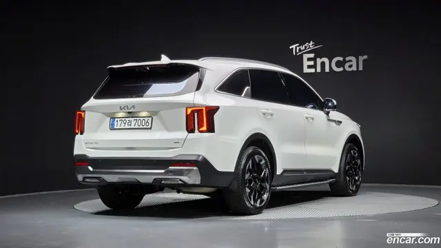 Main__Slider__Photo:Sorento Kia 2023.8-1