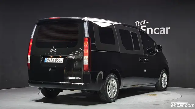 Main__Slider__Photo:Staria Hyundai 2023.1-1