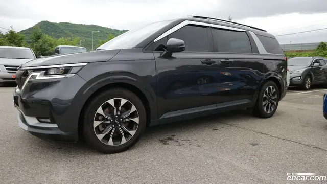 Main__Slider__Photo:Canival Kia 2021.0-1