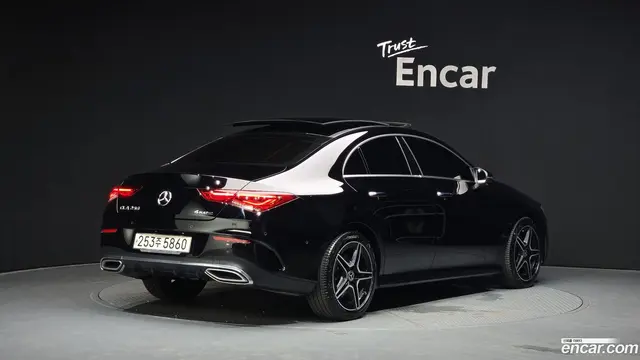 Main__Slider__Photo:CLA-Class Mercedes-Benz 2023.2-1