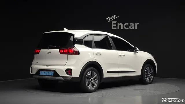 Main__Slider__Photo:Niro Kia 2023.8-1