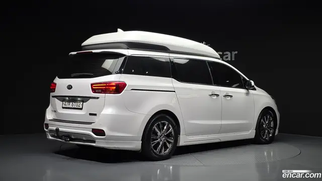 Main__Slider__Photo:Canival Kia 2018.7-1