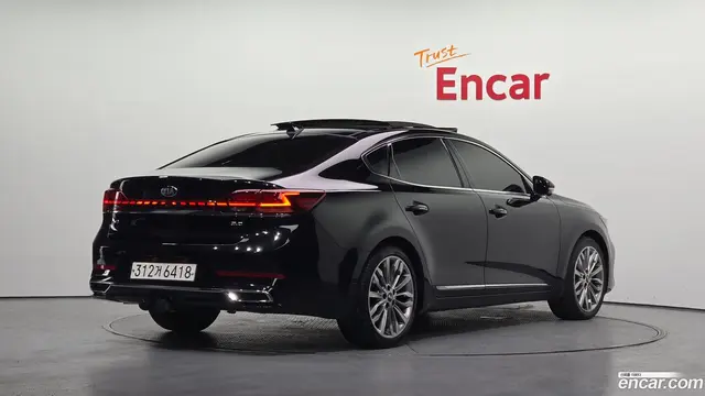 Main__Slider__Photo:K7 Kia 2019.9-1