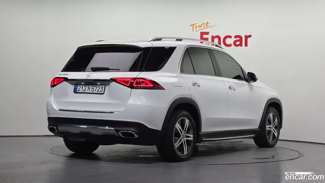 Main__Slider__Photo:GLE-Class Mercedes-Benz 2019.9-1