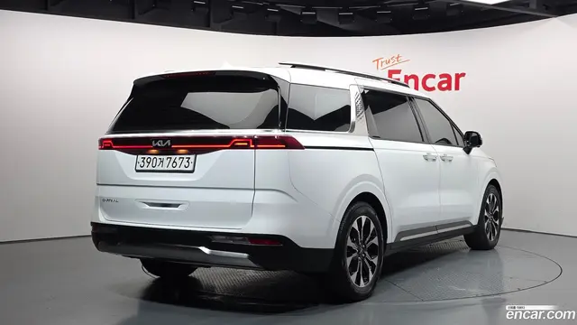 Main__Slider__Photo:Canival Kia 2023.2-1
