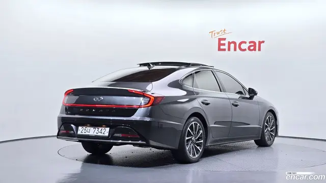 Main__Slider__Photo:Sonata Hyundai 2019.5-1