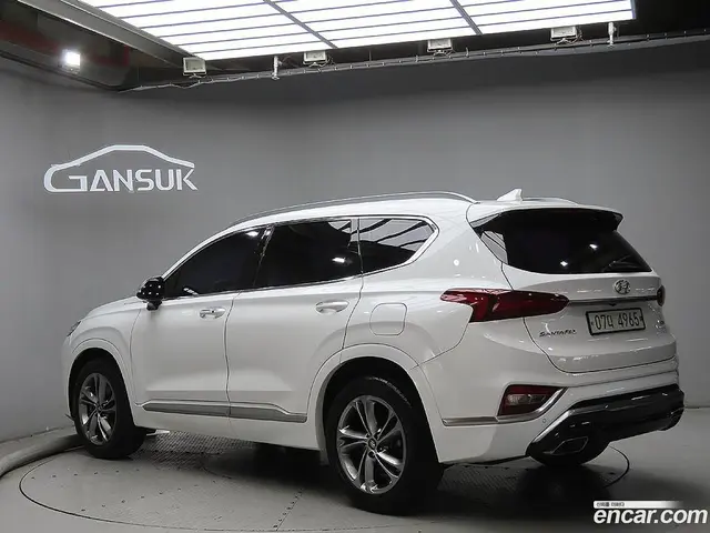 Main__Slider__Photo:Santafe Hyundai 2018.7-1