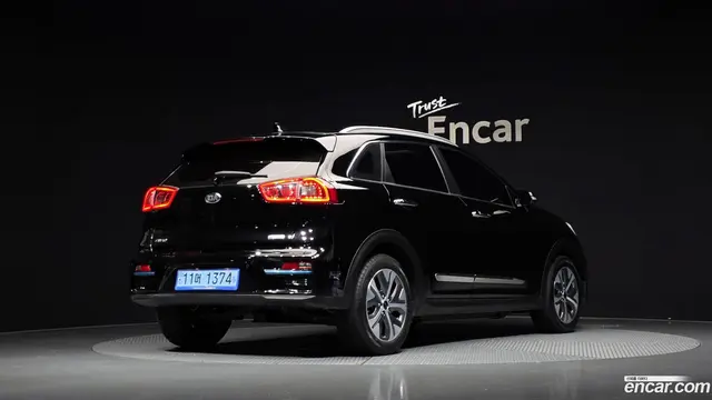 Main__Slider__Photo:Niro Kia 2020.5-1
