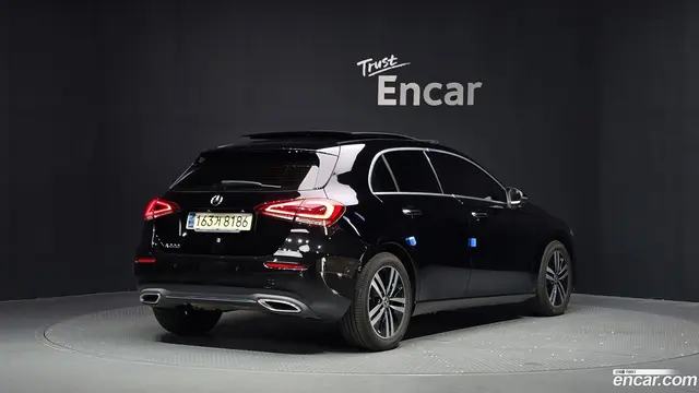 Main__Slider__Photo:A-Class Mercedes-Benz 2021.1-1
