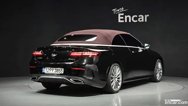 Main__Slider__Photo:E-Class Mercedes-Benz 2021.3-1