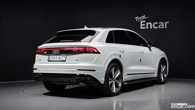 Main__Slider__Photo:Q8 Audi 2025.5-1