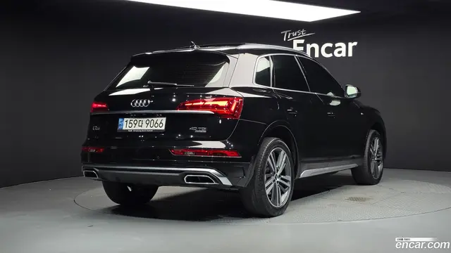 Main__Slider__Photo:Q5 Audi 2021.9-1