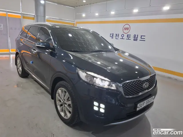 Main__Slider__Photo:Sorento Kia 2017.0-1