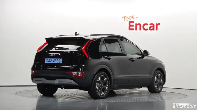 Main__Slider__Photo:Niro Kia 2022.8-1