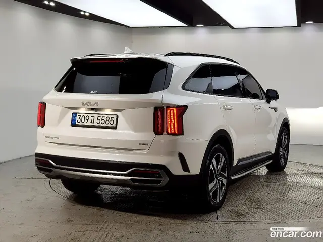 Main__Slider__Photo:Sorento Kia 2023.7-1