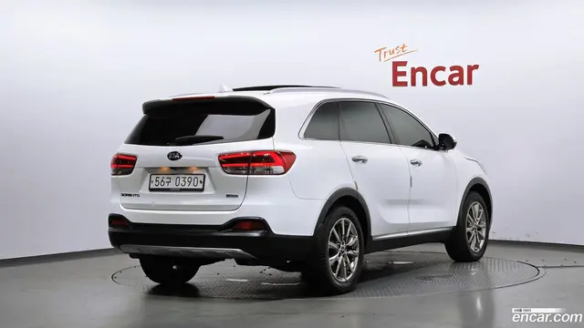 Main__Slider__Photo:Sorento Kia 2016.8-1