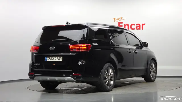 Main__Slider__Photo:Canival Kia 2019.2-1