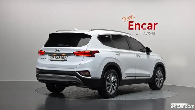 Main__Slider__Photo:Santafe Hyundai 2019.11-1