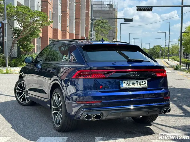 Main__Slider__Photo:SQ8 Audi 2021.1-1