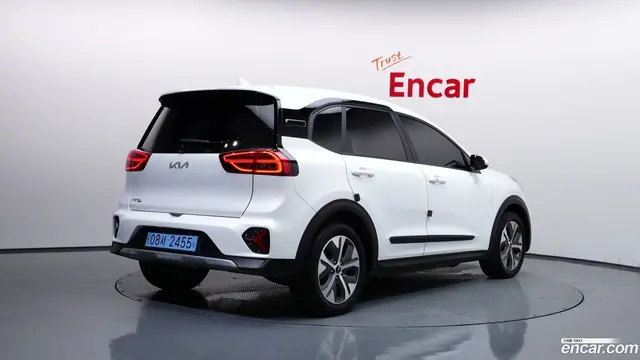 Main__Slider__Photo:Niro Kia 2023.6-1