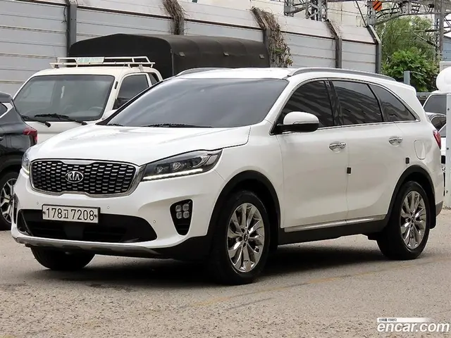 Main__Slider__Photo:Sorento Kia 2019.0-1