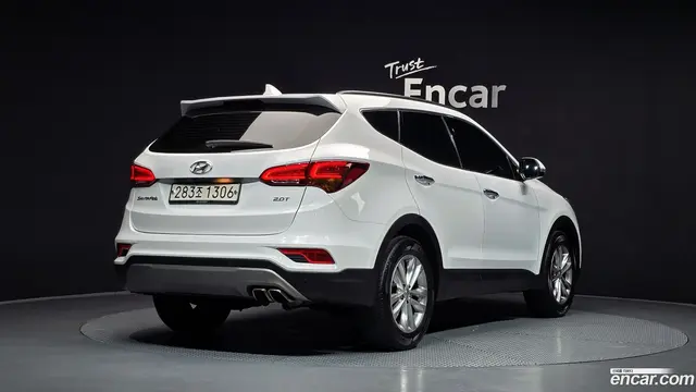 Main__Slider__Photo:Santafe Hyundai 2017.10-1