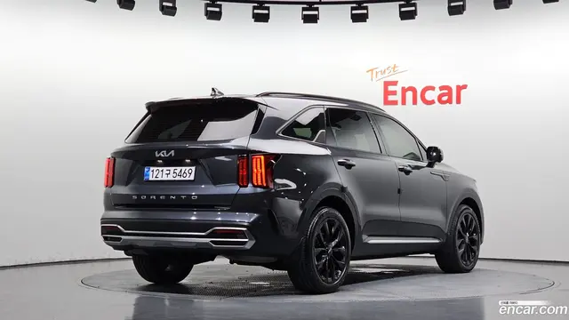 Main__Slider__Photo:Sorento Kia 2021.10-1