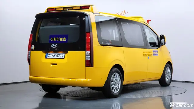 Main__Slider__Photo:Staria Hyundai 2026.4-1