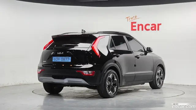 Main__Slider__Photo:Niro Kia 2023.3-1