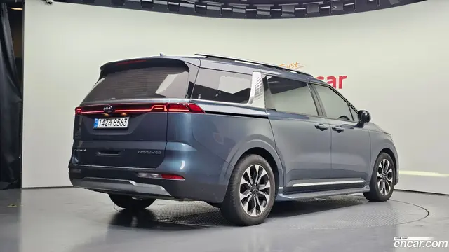 Main__Slider__Photo:Canival Kia 2021.3-1
