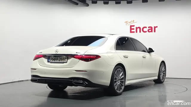 Main__Slider__Photo:S-Class Mercedes-Benz 2021.6-1