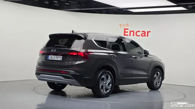 Main__Slider__Photo:Santafe Hyundai 2023.1-1