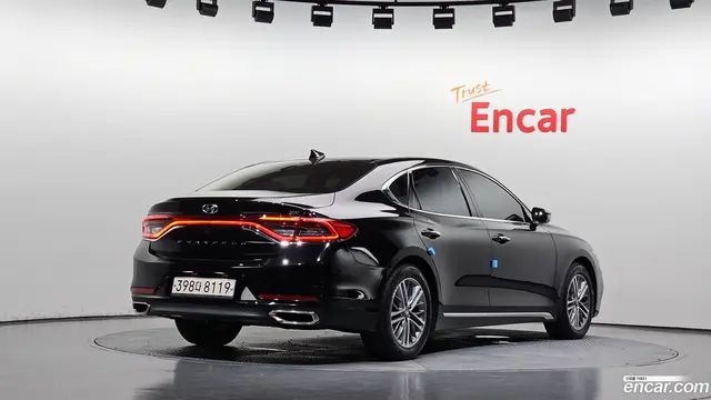 Main__Slider__Photo:Grandeur Hyundai 2018.4-1