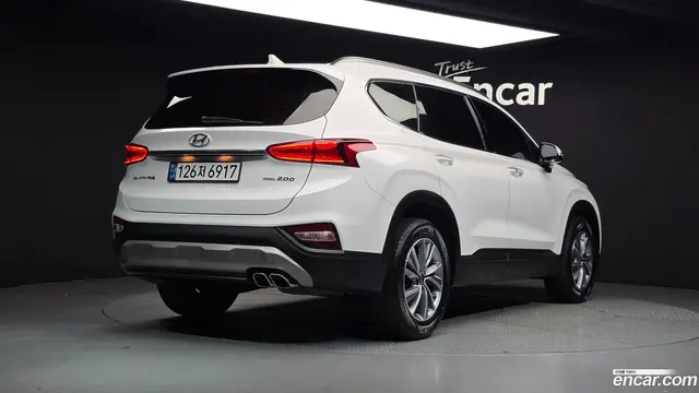Main__Slider__Photo:Santafe Hyundai 2018.10-1