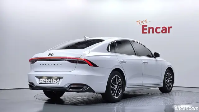Main__Slider__Photo:Grandeur Hyundai 2020.5-1