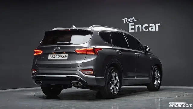 Main__Slider__Photo:Santafe Hyundai 2019.9-1