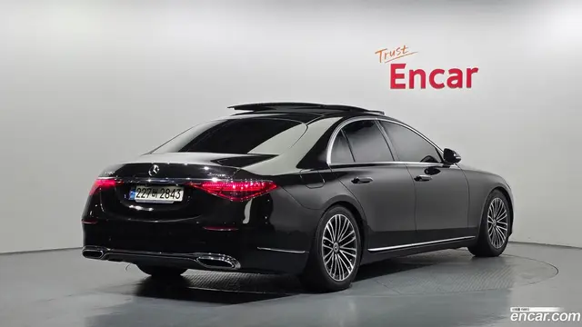 Main__Slider__Photo:S-Class Mercedes-Benz 2021.5-1